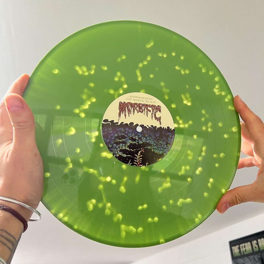 Morbific green vinyl